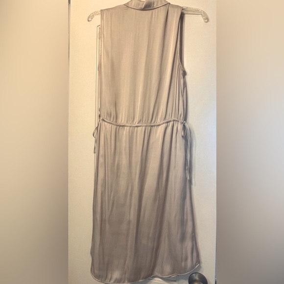 H&M Champagne Satin Shirt Dress size 4 - Picture 3 of 3